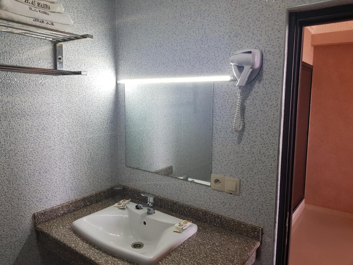 סאפי Hotel Al Madina מראה חיצוני תמונה
