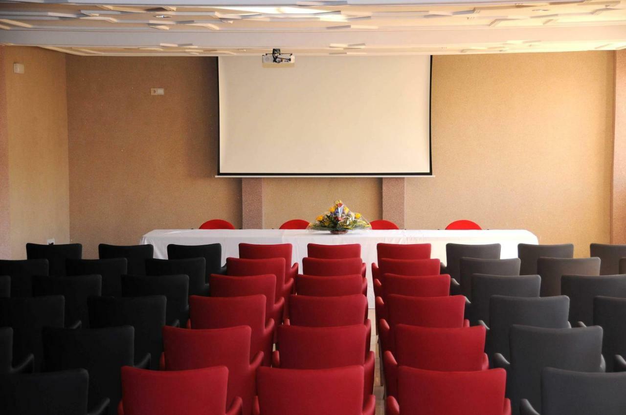סאפי Hotel Al Madina מראה חיצוני תמונה