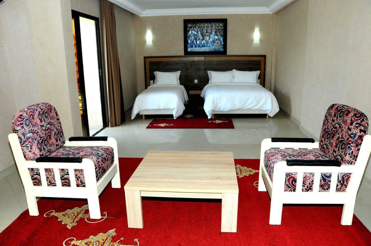 סאפי Hotel Al Madina מראה חיצוני תמונה